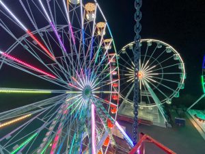 RL33 Ferris Wheels